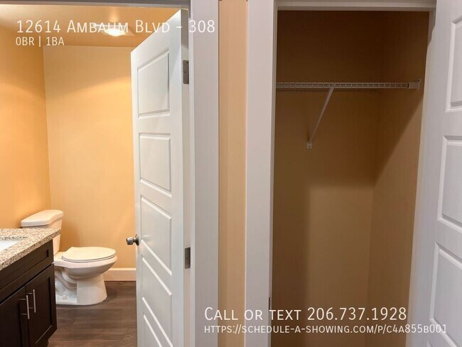 Building Photo - 12614 Ambaum Blvd SW