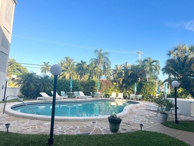 Building Photo - 1131 SE 4th St