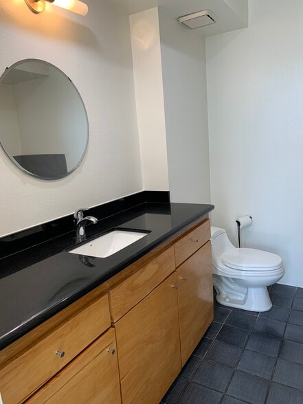 Primary Bathroom - 3675 Keystone Ave