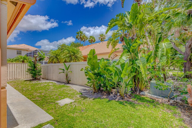 Building Photo - 146 Monterey Pointe Dr