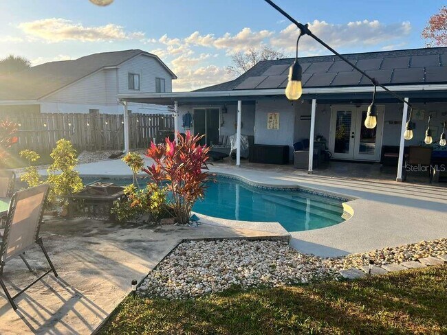 Building Photo - 20812 Maxim Pkwy