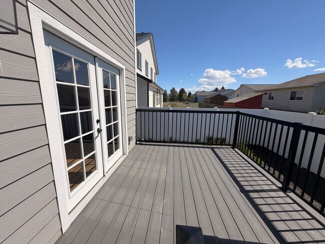 Building Photo - 13817 W Redding Dr