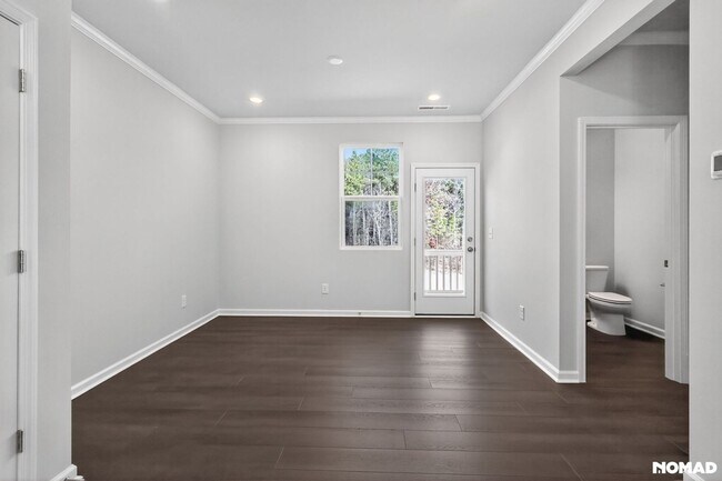 Building Photo - 516 Light Oak Wy