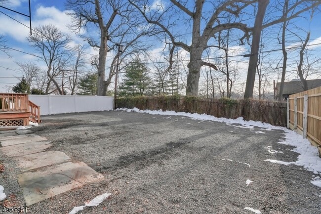 Building Photo - 25 Olyphant Dr