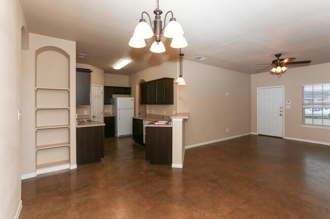 Building Photo - 4409 Cambridge Dr