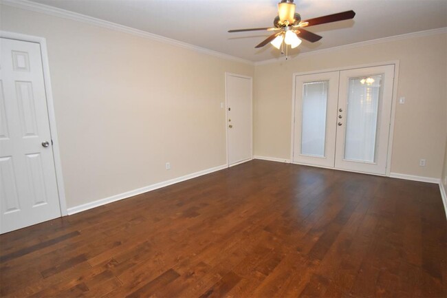 Building Photo - 4040 San Felipe St