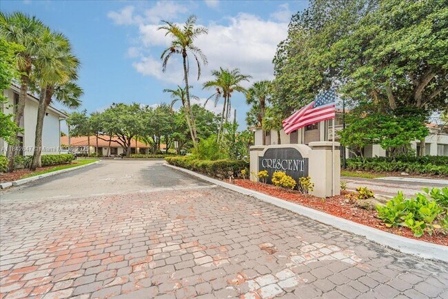 Building Photo - 3212 Coral Lake Ln