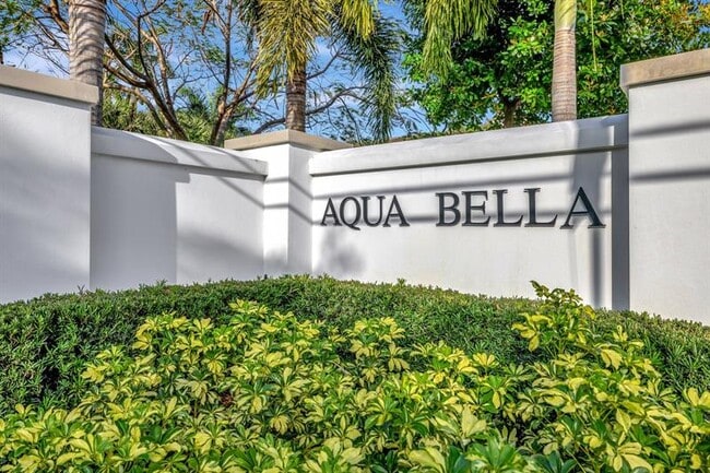 Building Photo - 4509 E Aqua Bella Ln
