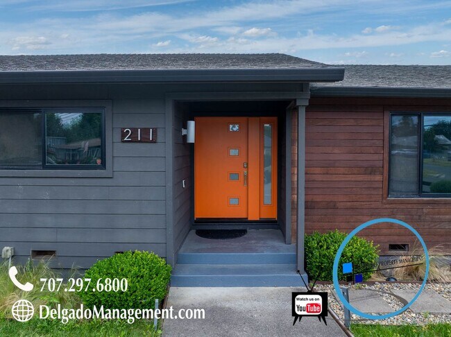 Building Photo - Mid-Century style combined with a great backyard!