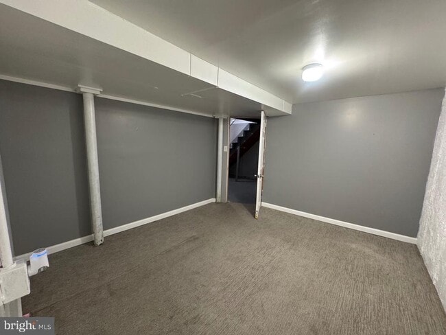 Building Photo - 176 Chapel Dr