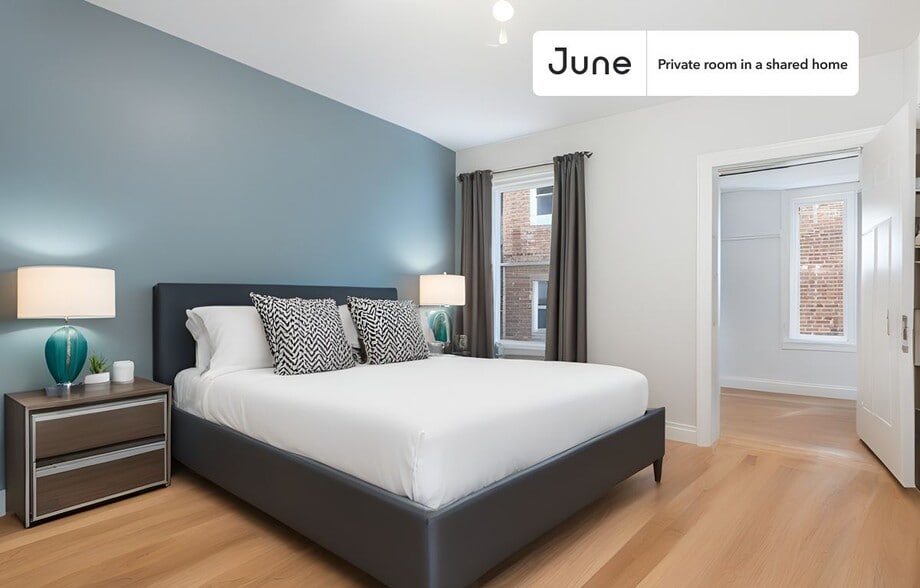 Primary Photo - Room in Shared 5 bed/2 bath home