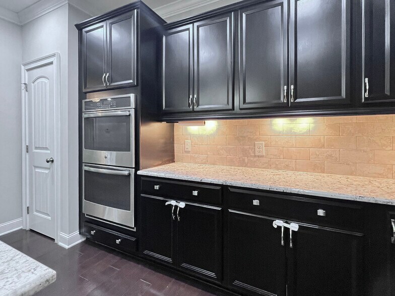 Building Photo - 156 Wildfell Trl