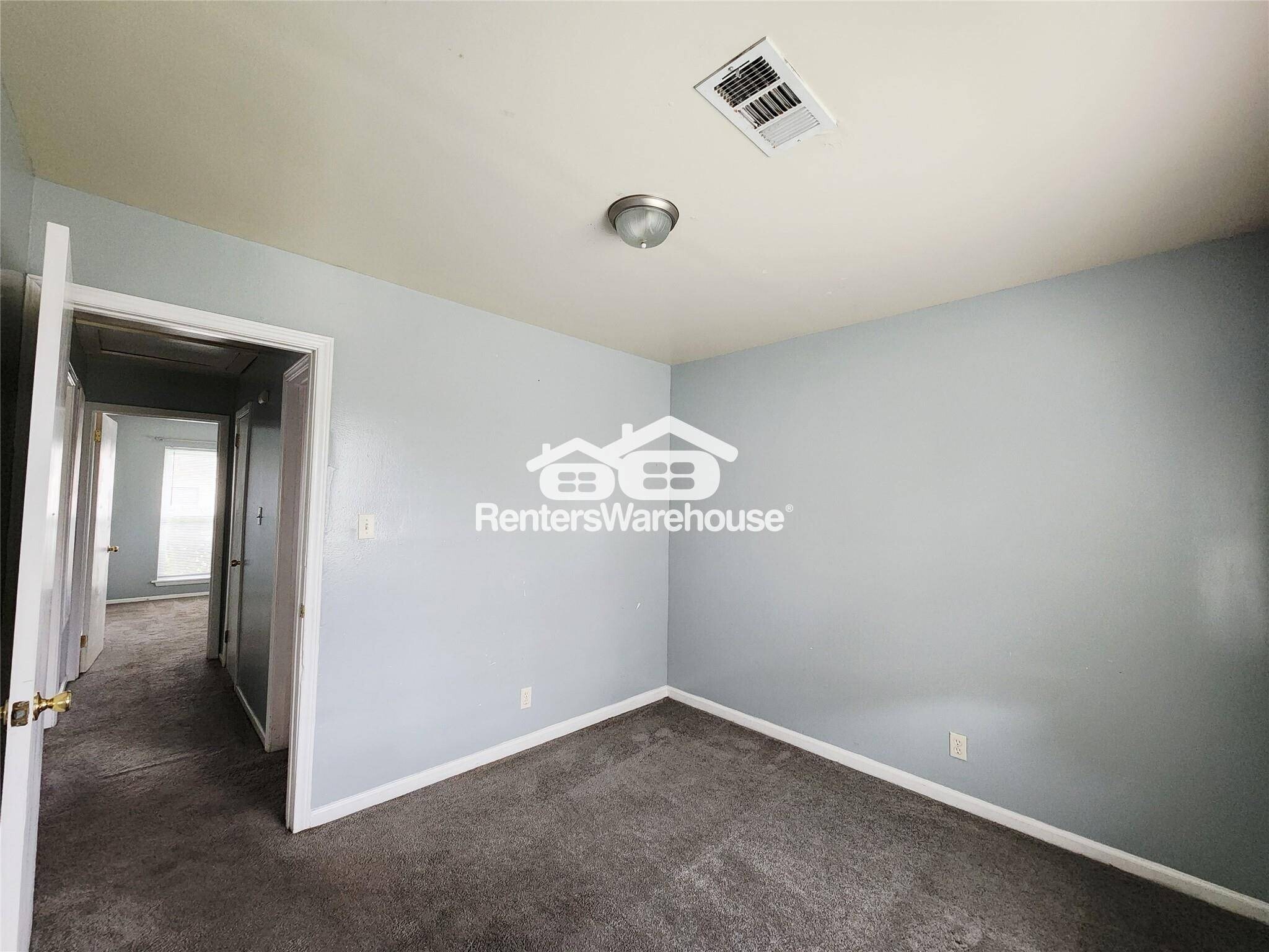 Building Photo - 9918 Ebb St