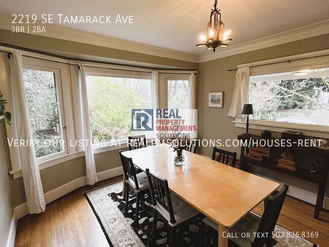 Building Photo - 2219 SE Tamarack Ave