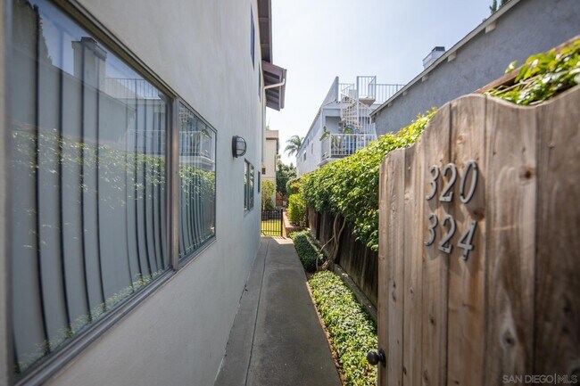 Building Photo - 324 D Ave