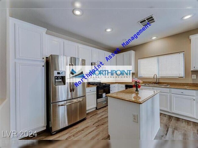 Building Photo - Quaint House Near the M Resort