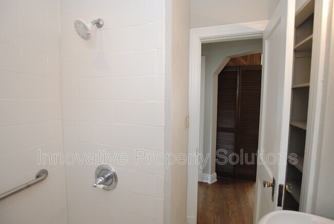 Building Photo - 2065 Camden Ave