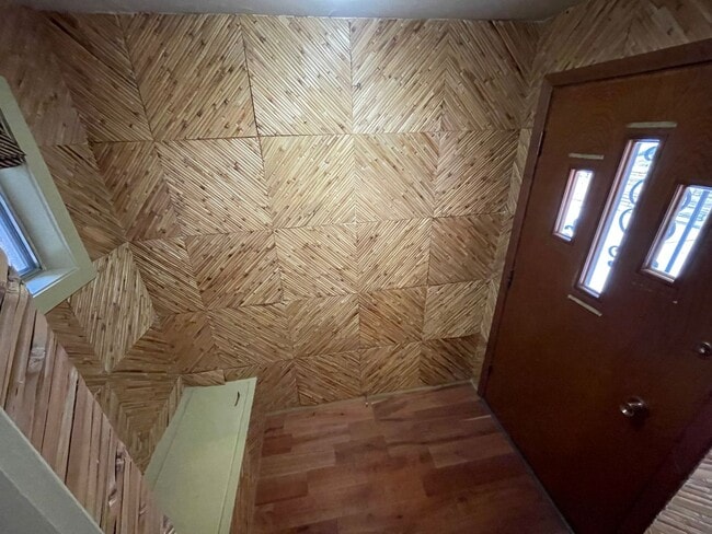 Building Photo - Gorgeous Mid-Century Modern Home Adjacent to BYU