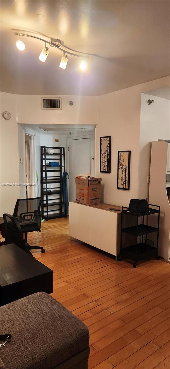 Building Photo - 1255 Pennsylvania Ave