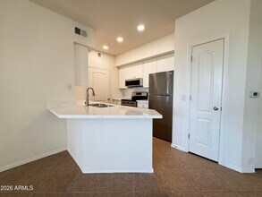 Building Photo - 1701 E Colter St