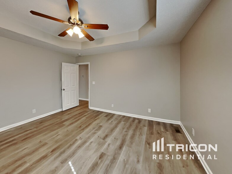Building Photo - 2432 Egret Dr