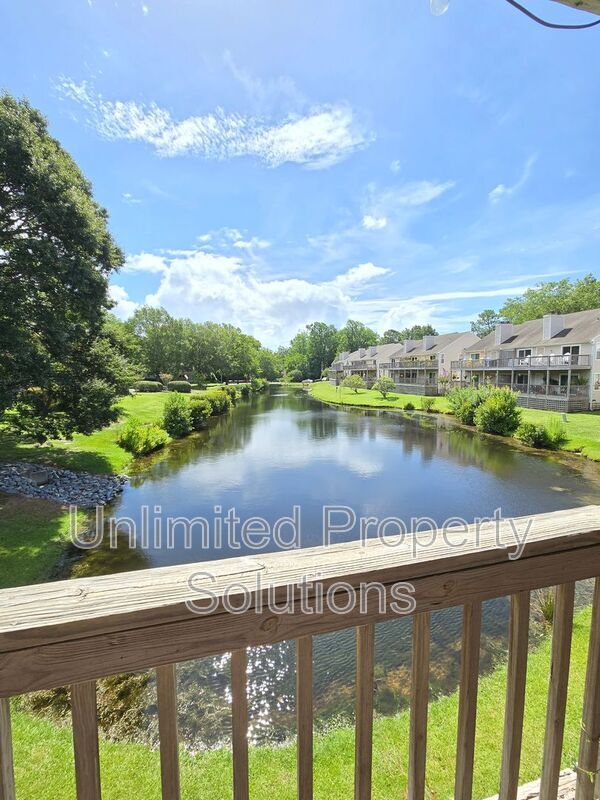 Building Photo - 5211 Lapaloma Ct