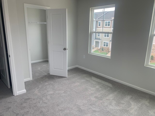 Building Photo - 656 Gimari Dr