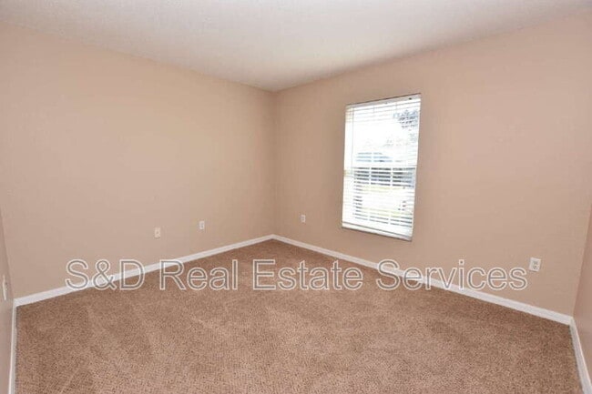 Building Photo - 2830 Hickory Ridge Dr