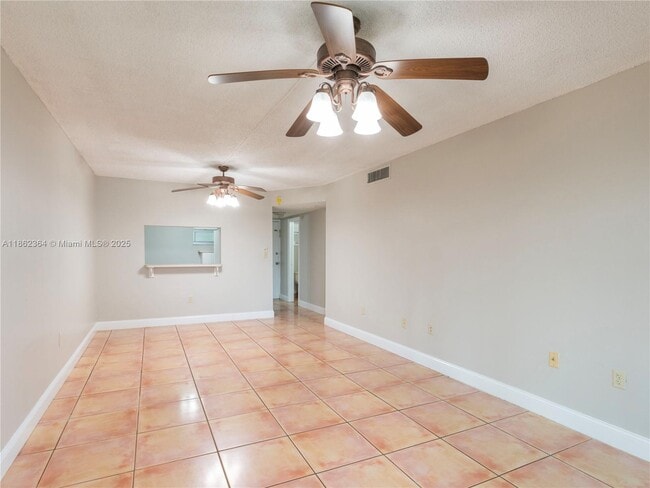 Building Photo - 10300 Coral Wy
