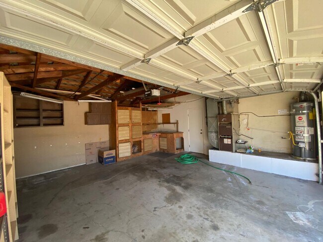 Building Photo - 5348 El Molino Ave