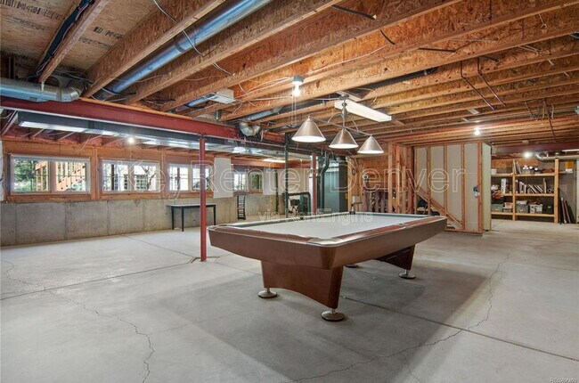 Building Photo - 9616 E Maplewood Cir