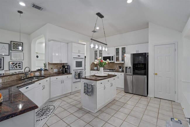 Building Photo - 1421 Redden Cove