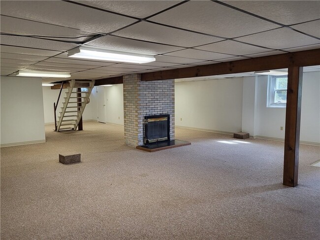 Building Photo - 316 Bullcreek Rd