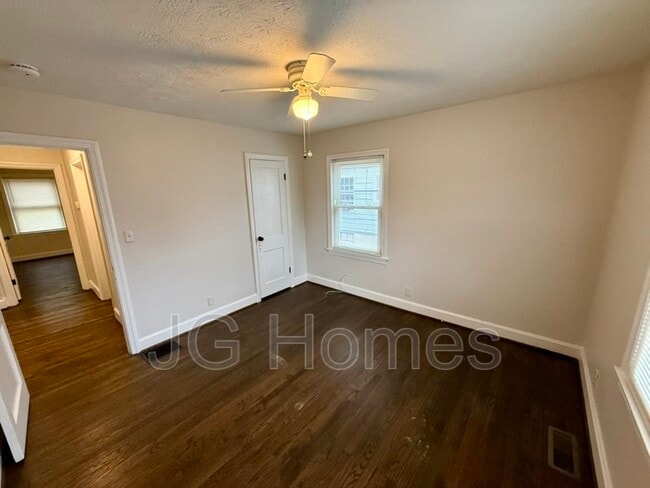 Building Photo - 117 N 45th St