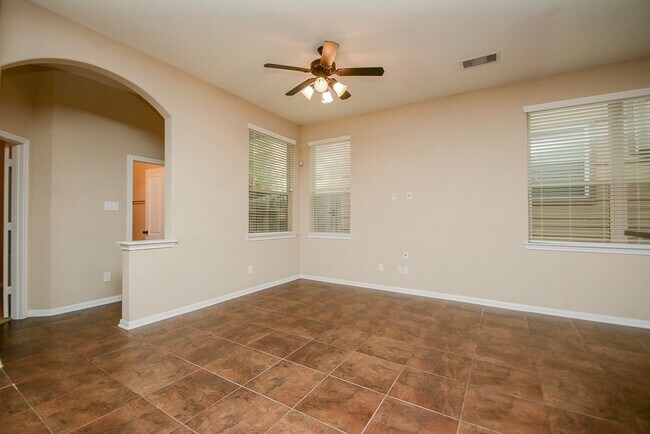 Building Photo - 22 Cheswood Manor Drive