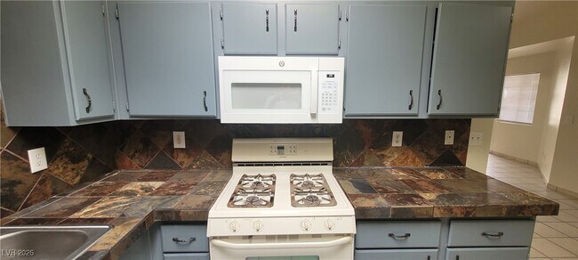 Building Photo - 1915 Winter Hill St