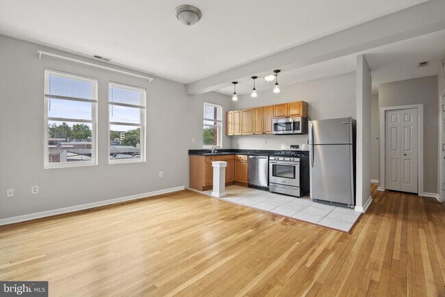 Building Photo - 4120 14th St NW