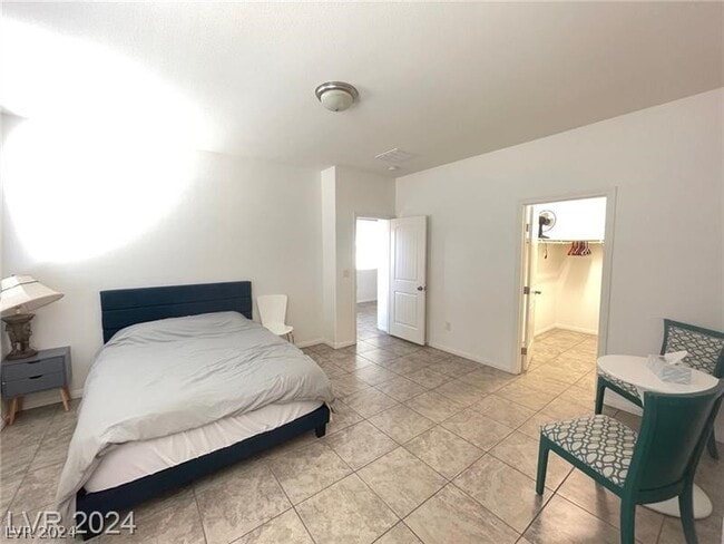 Building Photo - 6166 Villa Lante Ave
