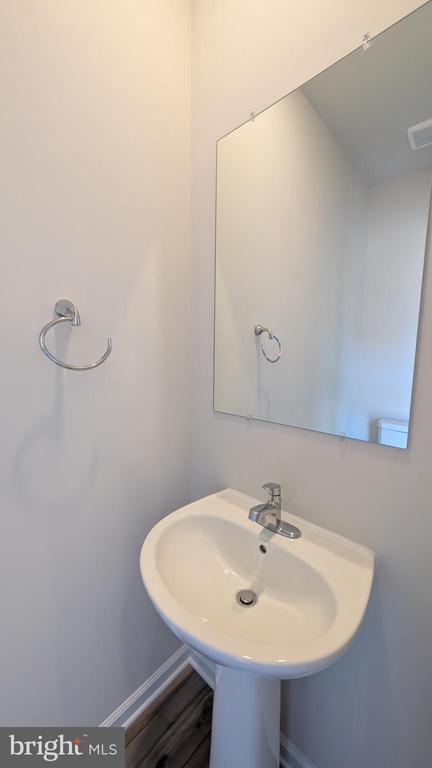 Building Photo - 413 SILVER BIRCH Dr
