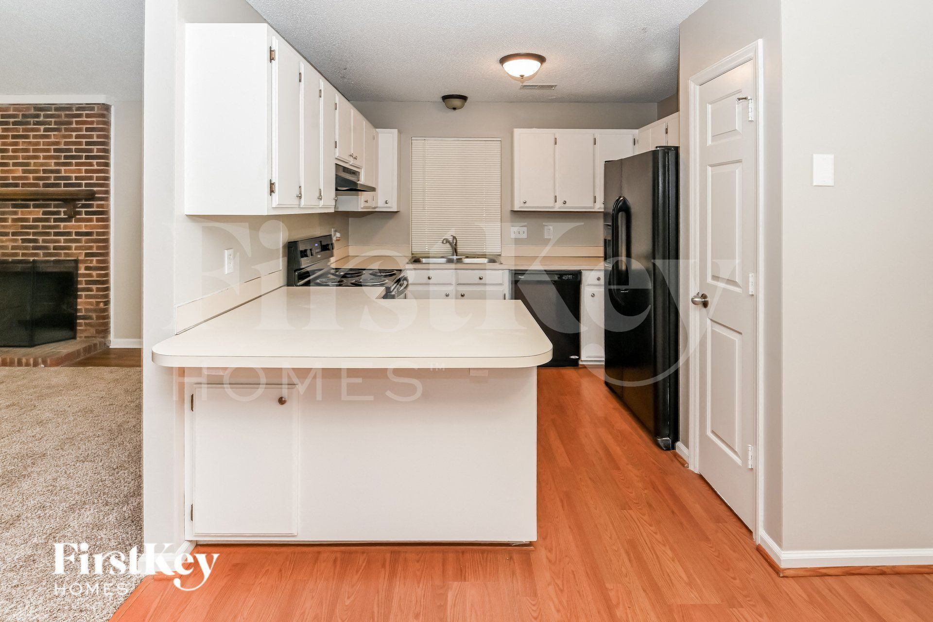 Building Photo - 2501 Oak Leigh Dr