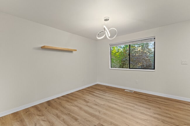 Building Photo - 9607 122nd Ave SE