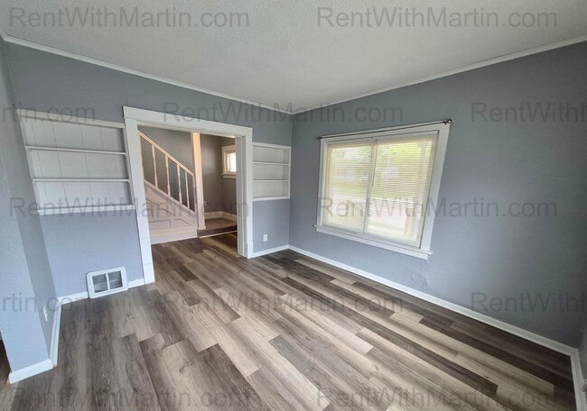 Building Photo - 310 N Frederick Ave