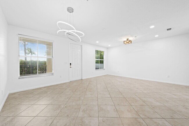 Building Photo - 4750 Monarch Way