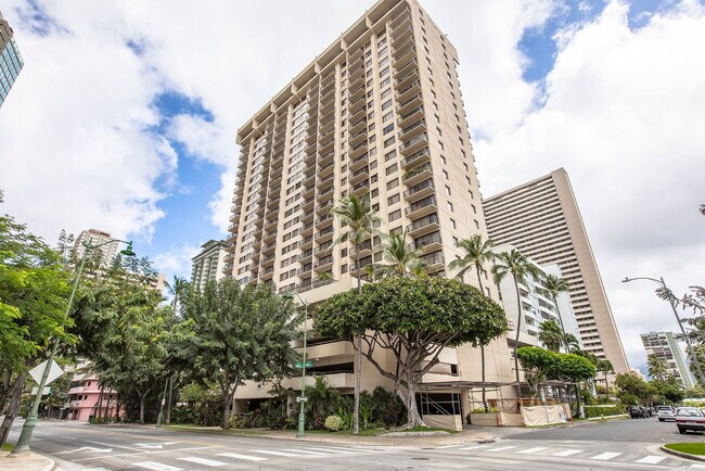 Building Photo - 2140 Kuhio Avenue-SI ID1327716P