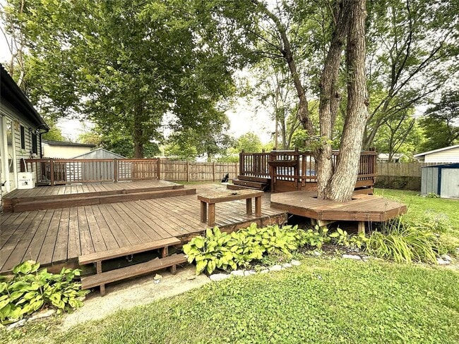 Building Photo - 840 Campion Ln