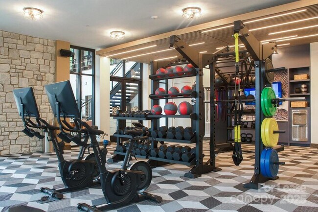 Building Photo - 9132 Senator Royall Dr