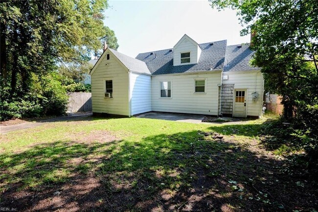 Building Photo - 5905 Hampton Blvd