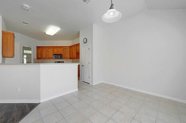 Building Photo - 917 Old Wick Castle Way