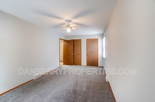 Building Photo - 3162 Kylemore Rd