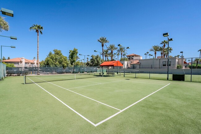 Building Photo - Fully Remodeled 2-Bedroom Condo at the Scottsdale Racquet Club!